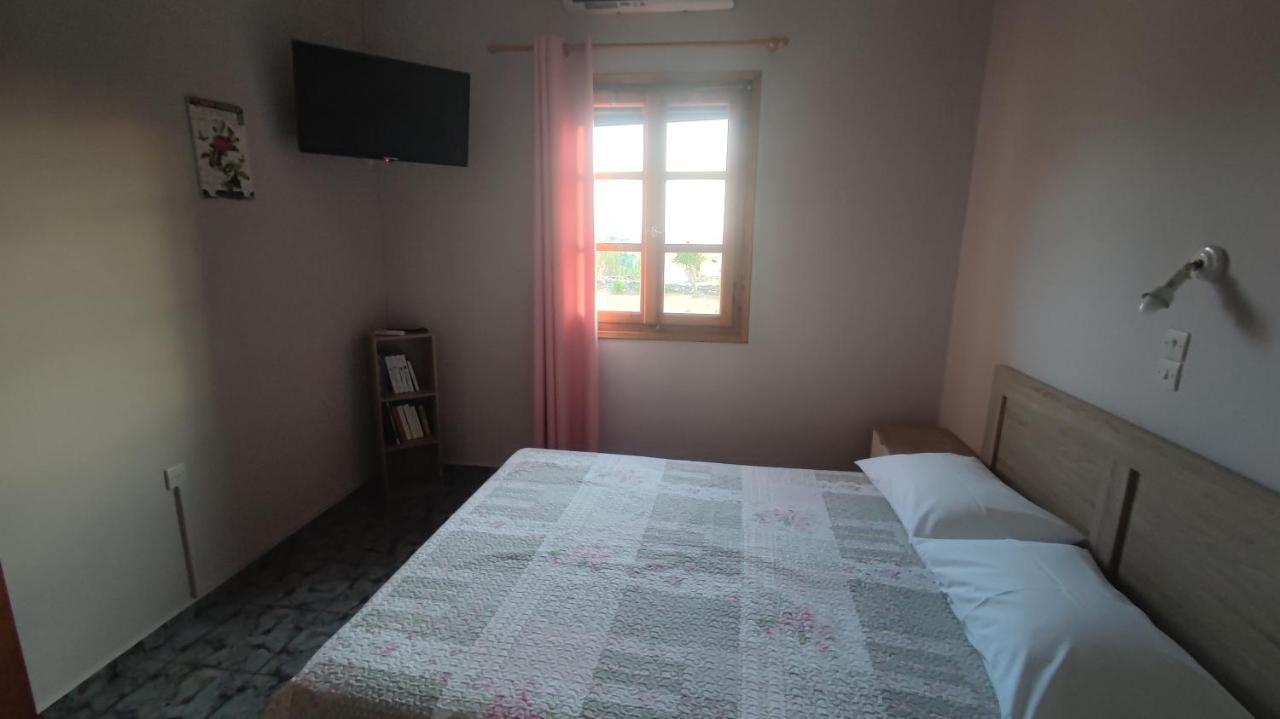 Apartament Tramonto Nel Delfini Kini Zewnętrze zdjęcie