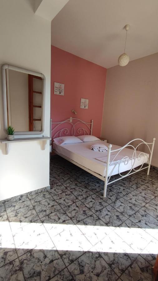 Apartament Tramonto Nel Delfini Kini Zewnętrze zdjęcie