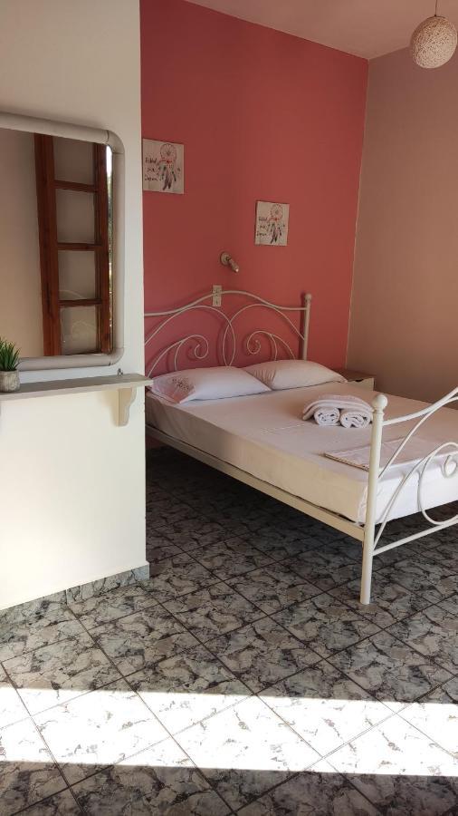 Apartament Tramonto Nel Delfini Kini Zewnętrze zdjęcie