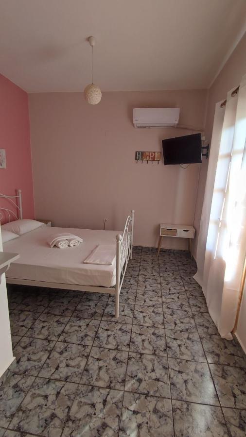 Apartament Tramonto Nel Delfini Kini Zewnętrze zdjęcie