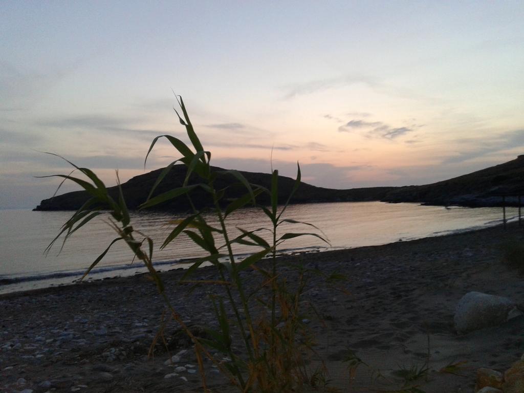 Apartament Tramonto Nel Delfini Kini Zewnętrze zdjęcie