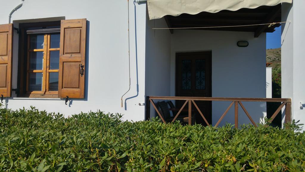 Apartament Tramonto Nel Delfini Kini Zewnętrze zdjęcie